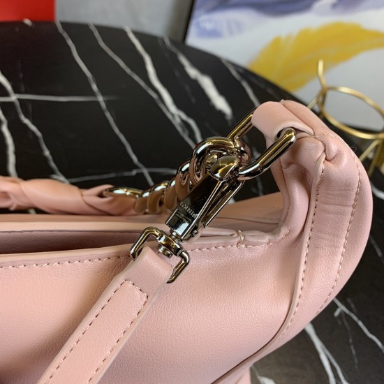 Pinko bag iten No:021025 price:105 US dollar Pinko bag iten No:021025 price:105 US dollar