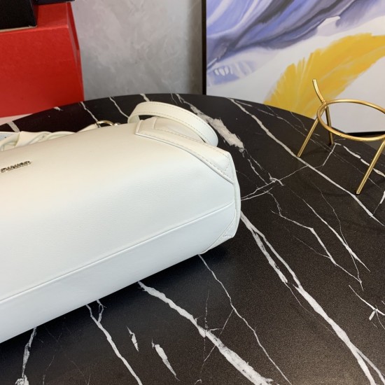 Pinko bag iten No:021025 price:105 US dollar Pinko bag iten No:021025 price:105 US dollar