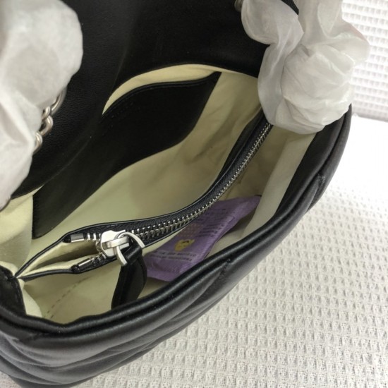 Pinko bag iten No:21010/21011 price:90/95 US dollar Pinko bag iten No:21010/21011 price:90/95 US dollar