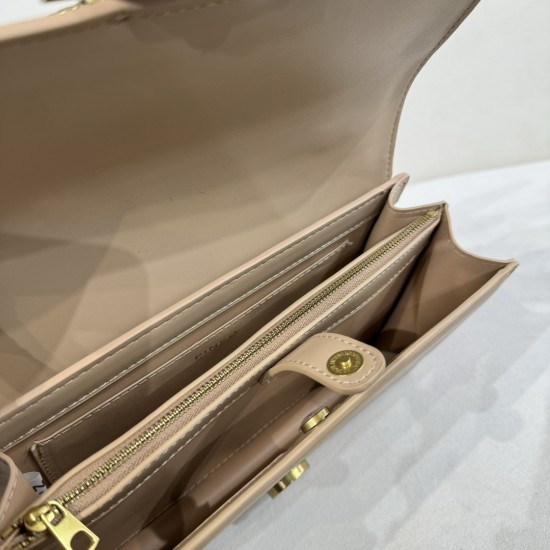 Pinko bags iten No: price: 60 US dollar Pinko bags iten No: price: 60 US dollar
