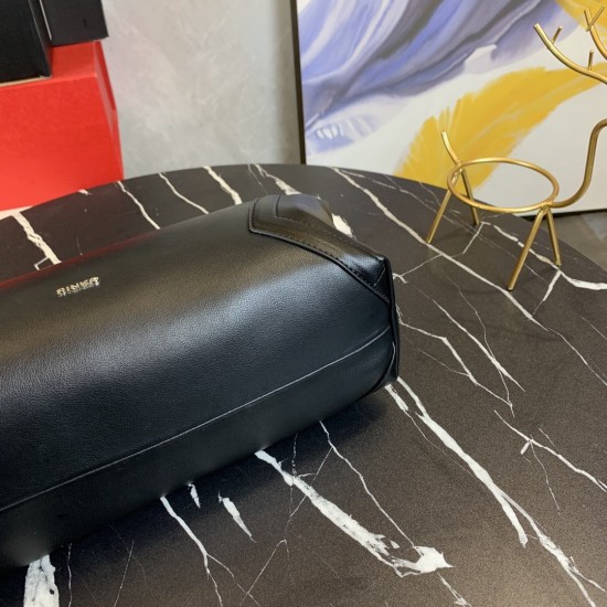 Pinko bag iten No:021025 price:105 US dollar Pinko bag iten No:021025 price:105 US dollar