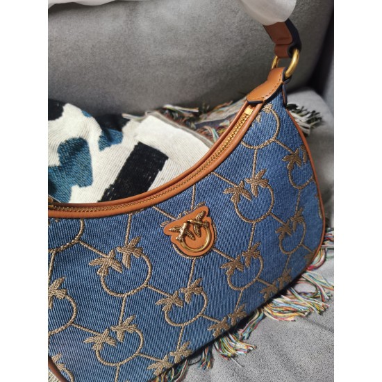 Pinko 8870YM270 Axillary bag Pinko 8870YM270 Axillary bag