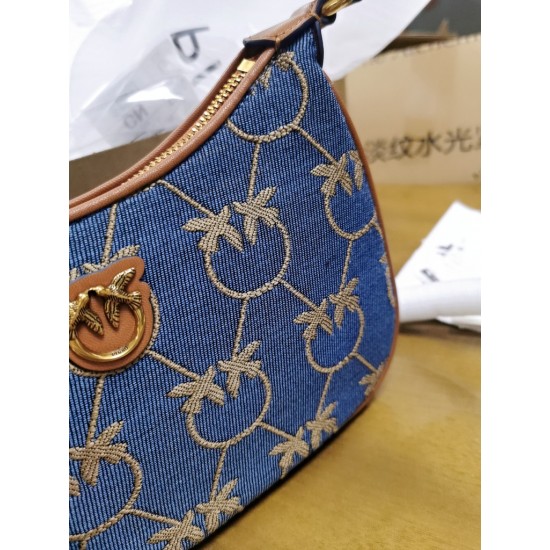 Pinko 8870YM270 Axillary bag Pinko 8870YM270 Axillary bag