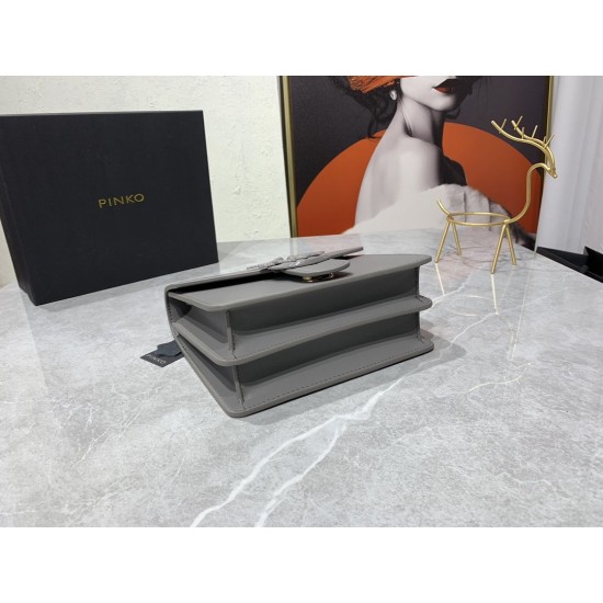 Pinko bags iten No: price:95 US dollar Pinko bags iten No: price:95 US dollar
