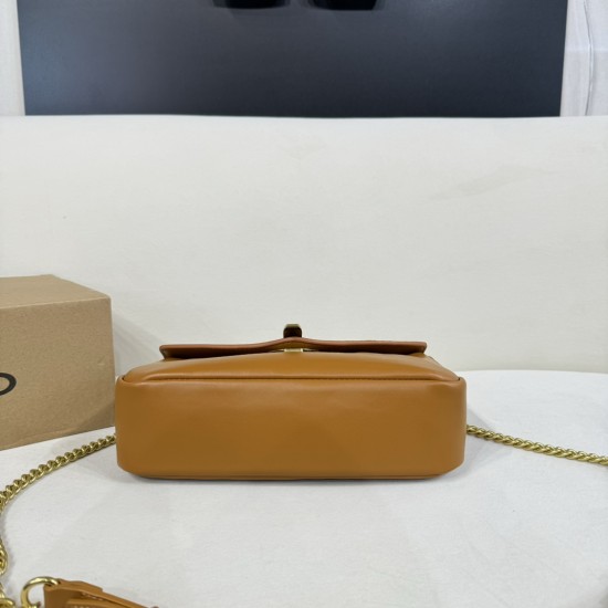 Pinko bags iten No：  price： 60 US dollar
