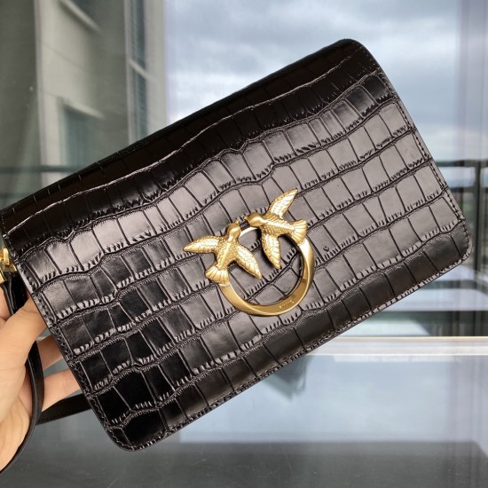 Pinko crossbody bag Pinko crossbody bag