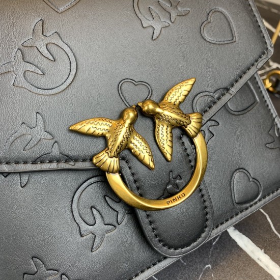 Pinko bag iten No: 66602 price:80 US dollar Pinko bag iten No: 66602 price:80 US dollar