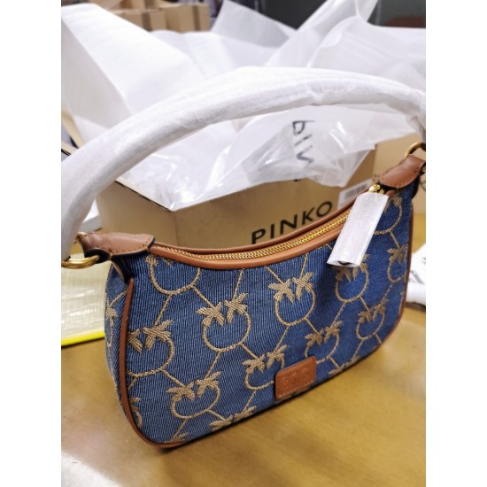 Pinko 8870YM270 Axillary bag Pinko 8870YM270 Axillary bag