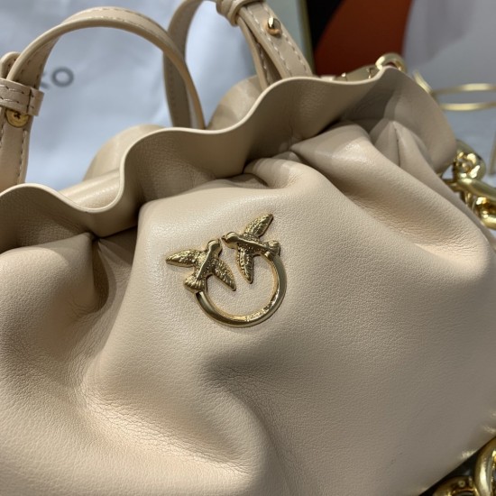 Pinko bag iten No:H021030 price:90 US dollar Pinko bag iten No:H021030 price:90 US dollar