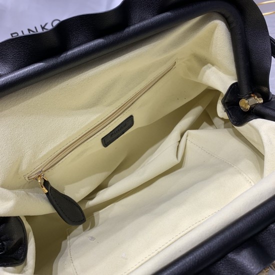 Pinko bag iten No:H021030 price:105 US dollar Pinko bag iten No:H021030 price:105 US dollar