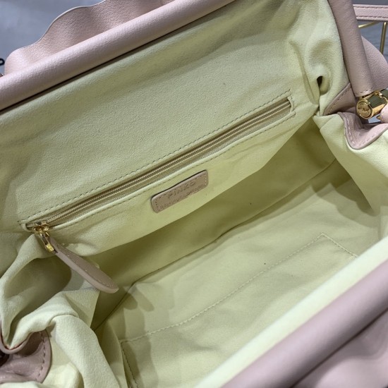 Pinko bag iten No:H021030 price:105 US dollar Pinko bag iten No:H021030 price:105 US dollar
