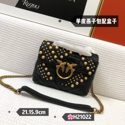 Pinko bag  iten No:H021022 price：95 US dollar