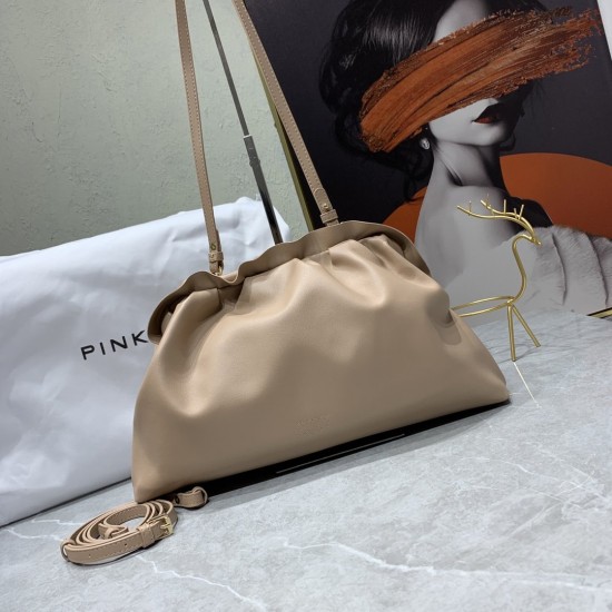 Pinko bag iten No:H021030 price:105 US dollar Pinko bag iten No:H021030 price:105 US dollar