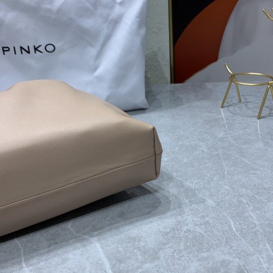 Pinko bag iten No:H021030 price:105 US dollar Pinko bag iten No:H021030 price:105 US dollar