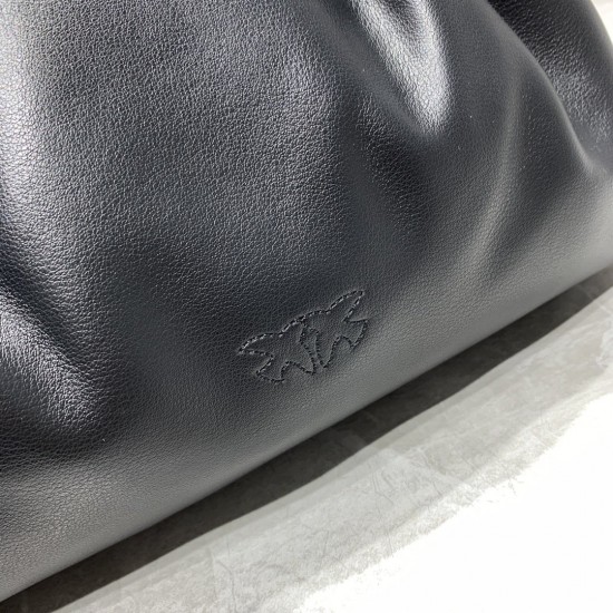 Pinko bag iten No:H021030 price:90 US dollar Pinko bag iten No:H021030 price:90 US dollar