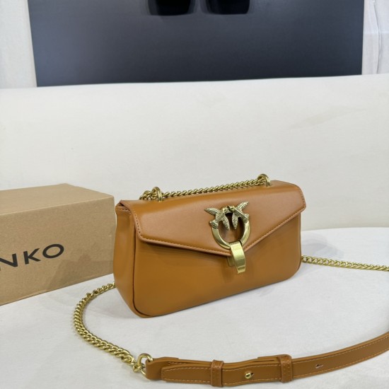 Pinko bags iten No：  price： 60 US dollar