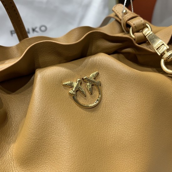 Pinko bag iten No:H021030 price:105 US dollar Pinko bag iten No:H021030 price:105 US dollar