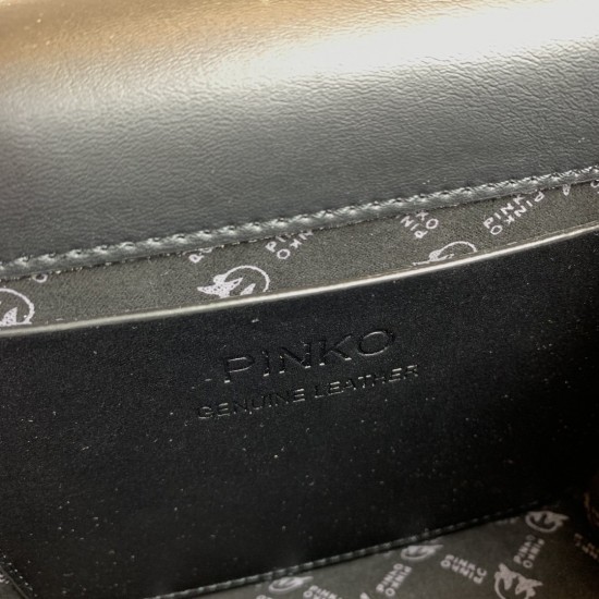 Pinko bag iten No: 66602 price:80 US dollar Pinko bag iten No: 66602 price:80 US dollar