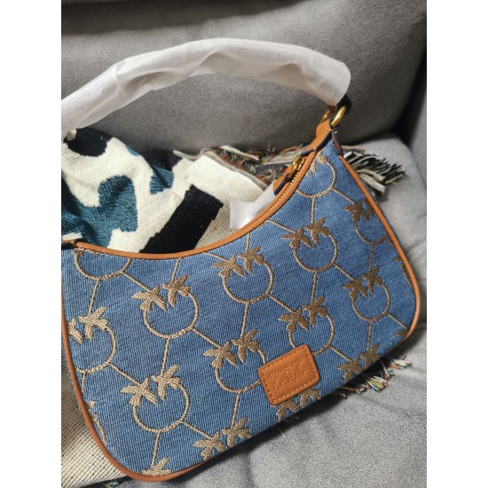 Pinko 8870YM270 Axillary bag Pinko 8870YM270 Axillary bag