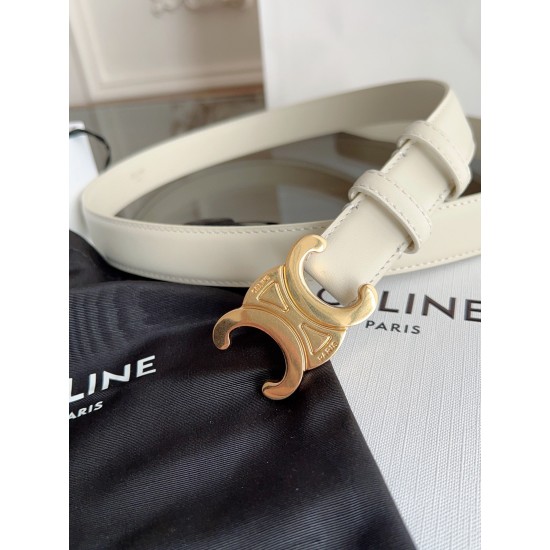 c line 女士皮带,小牛皮质感搭配独特凯旋门扣 c line 女士皮带,小牛皮质感搭配独特凯旋门扣