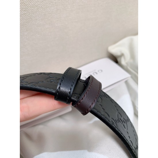 C12280 原版小牛皮搭配旋转扣 C12280 原版小牛皮搭配旋转扣