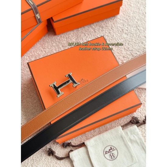 BRUSH 精品五金 搭配进口(金棕)Togo皮 宽度32MM 以其精湛工艺高品质材料和经典设计备受推崇 是男士腰带顶级选择 简约大气 适合商务和休闲场合 产品手感细腻 不仅是实用配饰 更是身份与品味 BRUSH 精品五金 搭配进口(金棕)Togo皮 宽度32MM 以其精湛工艺高品质材料和经典设计备受推崇 是男士腰带顶级选择 简约大气 适合商务和休闲场合 产品手感细腻 不仅是实用配饰 更是身份与品味