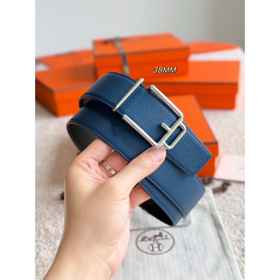 ❤️款 Volte-face 精品五金 搭配进口togo皮 宽度38MM 以其精湛工艺高品质材料和经典设计备受推崇 是男士腰带顶级选择 简约大气 适合商务和休闲场合 产品手感细腻 不仅是实用配饰 更是