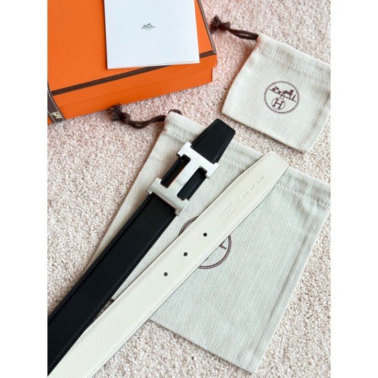 H 5382 精品五金 搭配进口(奶昔白)Evercolor皮 H 5382 精品五金 搭配进口(奶昔白)Evercolor皮