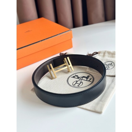 HERMES 宽度:3.2cm，两面用腰带BOUCLE DE CEINTURE H AU CARRÉ &amp;amp; CUIR DE CEINTURE RÉVERSIBLE 精致五金搭配Togo皮带身 巧克力色