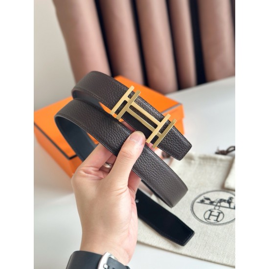 HERMES 宽度:3.2cm，两面用腰带BOUCLE DE CEINTURE H AU CARRÉ &amp;amp; CUIR DE CEINTURE RÉVERSIBLE 精致五金搭配Togo皮带身 巧克力色
