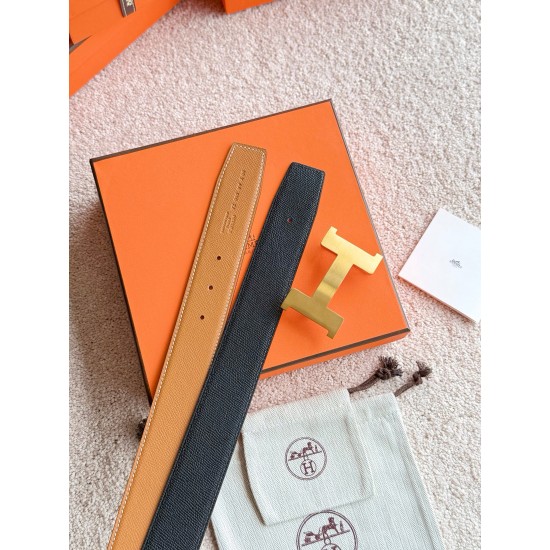 Constance  精品五金 搭配进口epsom皮 黑➕金棕 宽度38MM 以其精湛工艺高品质材料和经典设计备受推崇 是男士腰带顶级选择 简约大气 适合商务和休闲场合 产品手感细腻 不仅是实用配饰