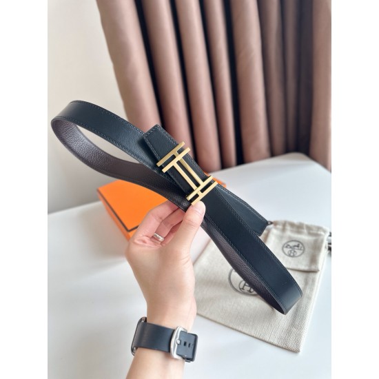 HERMES 宽度:3.2cm，两面用腰带BOUCLE DE CEINTURE H AU CARRÉ &amp;amp; CUIR DE CEINTURE RÉVERSIBLE 精致五金搭配Togo皮带身 巧克力色