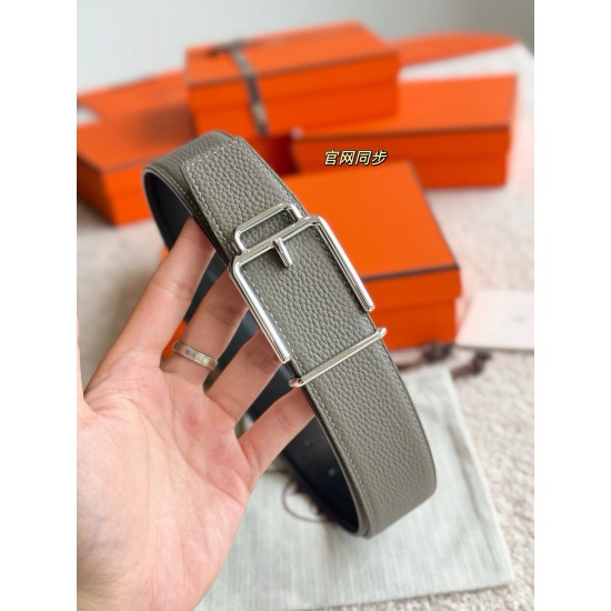 ❤️款 Volte-face 精品五金 搭配进口togo皮 宽度38MM 以其精湛工艺高品质材料和经典设计备受推崇 是男士腰带顶级选择 简约大气 适合商务和休闲场合 产品手感细腻 不仅是实用配饰 更是