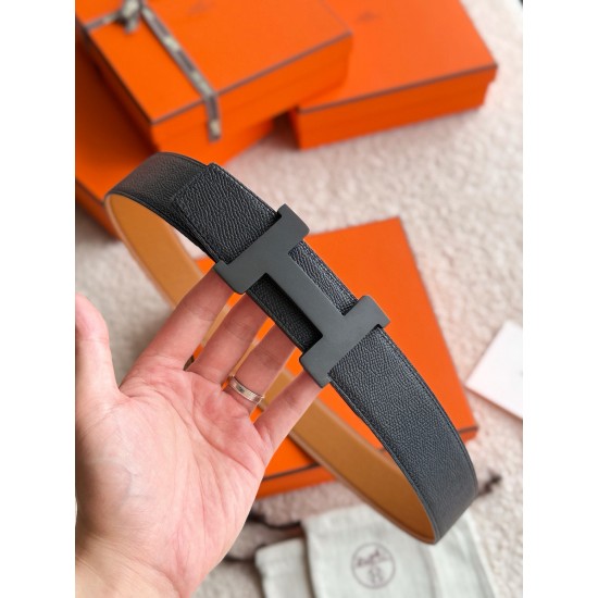 Constance  精品五金 搭配进口epsom皮 黑➕金棕 宽度38MM 以其精湛工艺高品质材料和经典设计备受推崇 是男士腰带顶级选择 简约大气 适合商务和休闲场合 产品手感细腻 不仅是实用配饰