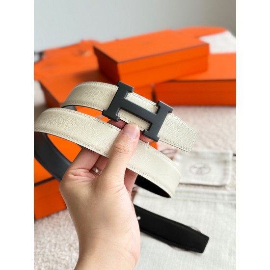 H 5382 精品五金 搭配进口(奶昔白)Evercolor皮 H 5382 精品五金 搭配进口(奶昔白)Evercolor皮