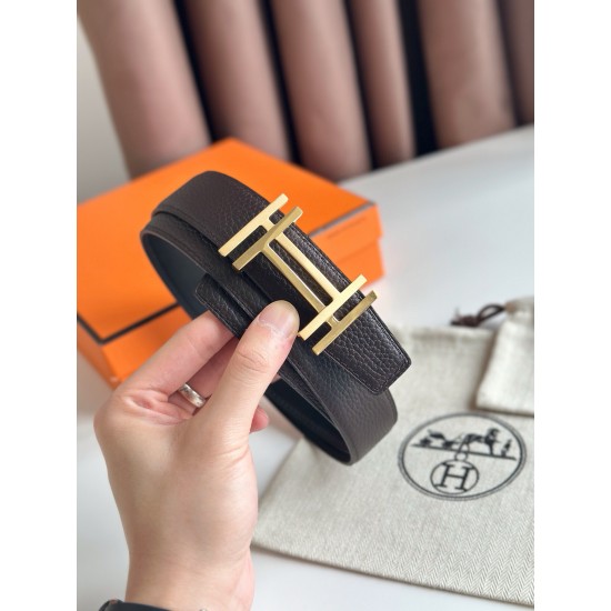 HERMES 宽度:3.2cm，两面用腰带BOUCLE DE CEINTURE H AU CARRÉ &amp;amp; CUIR DE CEINTURE RÉVERSIBLE 精致五金搭配Togo皮带身 巧克力色