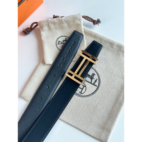 HERMES 宽度:3.2cm,两面用腰带BOUCLE DE CEINTURE H AU CARRÉ & CUIR DE CEINTURE RÉVERSIBLE 精致五金搭配Togo皮带身 黑色 m1 HERMES 宽度:3.2cm,两面用腰带BOUCLE DE CEINTURE H AU CARRÉ & CUIR DE CEINTURE RÉVERSIBLE 精致五金搭配Togo皮带身 黑色 m1