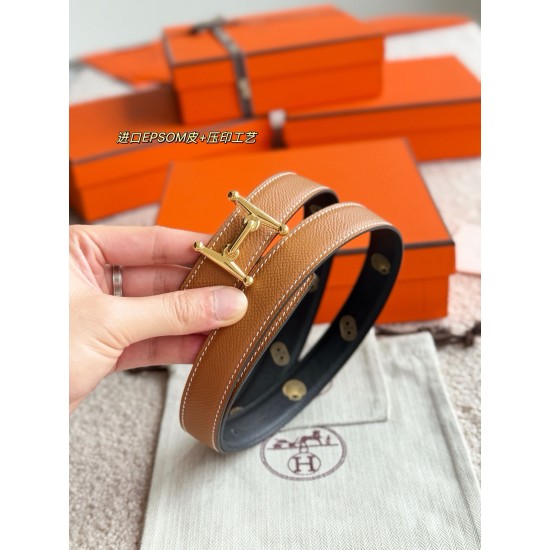 ❤️新款❤️ MORS H 精品五金 搭配进口epsom皮 宽度24MM Hermes女款腰带以其精湛工艺高品质材料和经典设计备受推崇 是女士腰带顶级选择 简约大气 产品手感细腻 不仅是实用配饰 更能 ❤️新款❤️ MORS H 精品五金 搭配进口epsom皮 宽度24MM Hermes女款腰带以其精湛工艺高品质材料和经典设计备受推崇 是女士腰带顶级选择 简约大气 产品手感细腻 不仅是实用配饰 更能