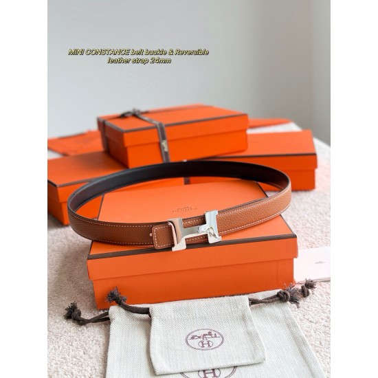 Mini Constance 精品五金 搭配进口togo皮 宽度24MM Hermes女款腰带以其精湛工艺高品质材料和经典设计备受推崇 是女士腰带顶级选择 简约大气 产品手感细腻 不仅是实用配饰 更能 Mini Constance 精品五金 搭配进口togo皮 宽度24MM Hermes女款腰带以其精湛工艺高品质材料和经典设计备受推崇 是女士腰带顶级选择 简约大气 产品手感细腻 不仅是实用配饰 更能