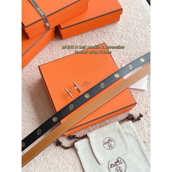 ❤️新款❤️ MORS H 精品五金 搭配进口epsom皮 宽度24MM Hermes女款腰带以其精湛工艺高品质材料和经典设计备受推崇 是女士腰带顶级选择 简约大气 产品手感细腻 不仅是实用配饰 更能 ❤️新款❤️ MORS H 精品五金 搭配进口epsom皮 宽度24MM Hermes女款腰带以其精湛工艺高品质材料和经典设计备受推崇 是女士腰带顶级选择 简约大气 产品手感细腻 不仅是实用配饰 更能