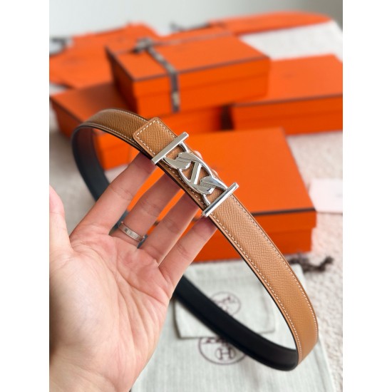 MY H 精品五金 搭配进口epsom皮 宽度24MM Hermes女款腰带以其精湛工艺高品质材料和经典设计备受推崇 是女士腰带顶级选择 简约大气 产品手感细腻 不仅是实用配饰 更能为整体造型增添亮点 MY H 精品五金 搭配进口epsom皮 宽度24MM Hermes女款腰带以其精湛工艺高品质材料和经典设计备受推崇 是女士腰带顶级选择 简约大气 产品手感细腻 不仅是实用配饰 更能为整体造型增添亮点