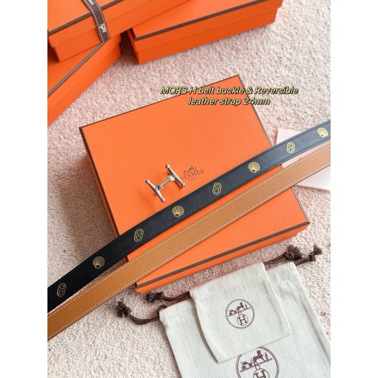 ❤️新款❤️ MORS H 精品五金 搭配进口epsom皮 宽度24MM Hermes女款腰带以其精湛工艺高品质材料和经典设计备受推崇 是女士腰带顶级选择 简约大气 产品手感细腻 不仅是实用配饰 更能 ❤️新款❤️ MORS H 精品五金 搭配进口epsom皮 宽度24MM Hermes女款腰带以其精湛工艺高品质材料和经典设计备受推崇 是女士腰带顶级选择 简约大气 产品手感细腻 不仅是实用配饰 更能