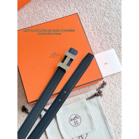 Mini Constance 精品五金 搭配进口togo皮 宽度24MM Hermes女款腰带以其精湛工艺高品质材料和经典设计备受推崇 是女士腰带顶级选择 简约大气 产品手感细腻 不仅是实用配饰 更能 Mini Constance 精品五金 搭配进口togo皮 宽度24MM Hermes女款腰带以其精湛工艺高品质材料和经典设计备受推崇 是女士腰带顶级选择 简约大气 产品手感细腻 不仅是实用配饰 更能