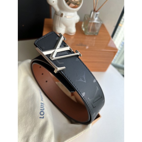 z12490 黑花男款双面PYRAMIDE小牛皮棕色腰带 z12490 黑花男款双面PYRAMIDE小牛皮棕色腰带