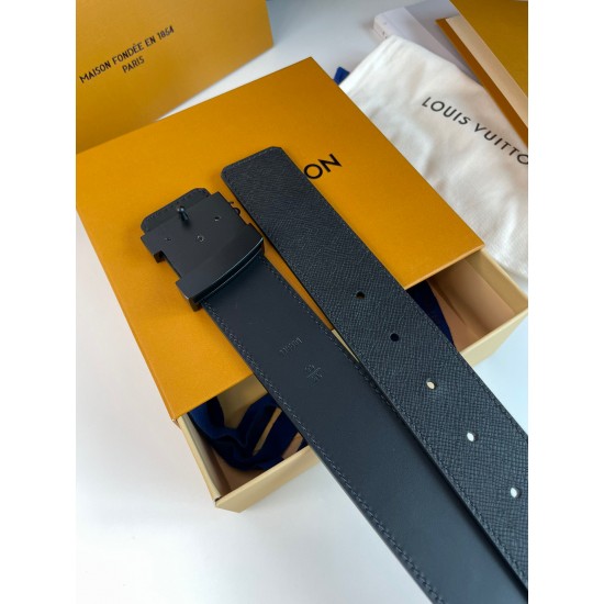Z12480 双面小牛皮腰带40MM Z12480 双面小牛皮腰带40MM