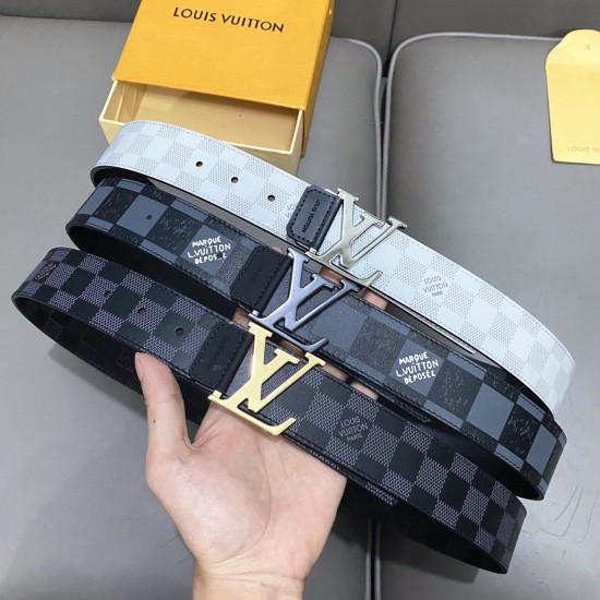 a12480 原廠小牛皮面壓刻有小格子圖案 a12480 原廠小牛皮面壓刻有小格子圖案