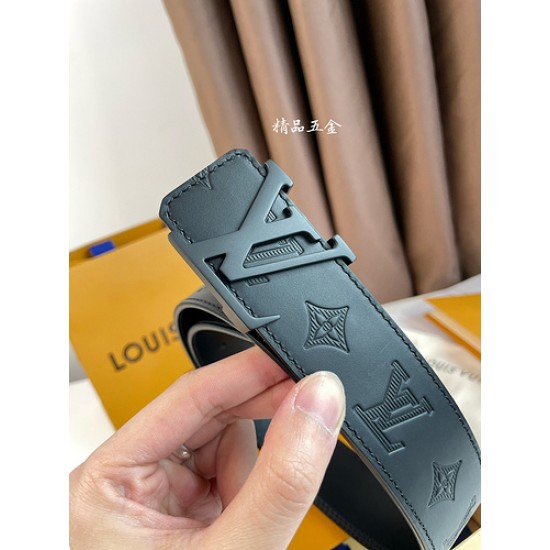 z12480 双面小牛皮腰带40MM z12480 双面小牛皮腰带40MM