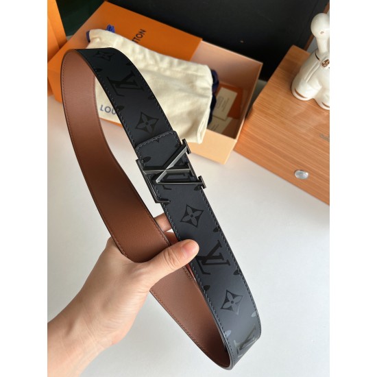 z12490 黑花男款双面PYRAMIDE小牛皮棕色腰带 z12490 黑花男款双面PYRAMIDE小牛皮棕色腰带