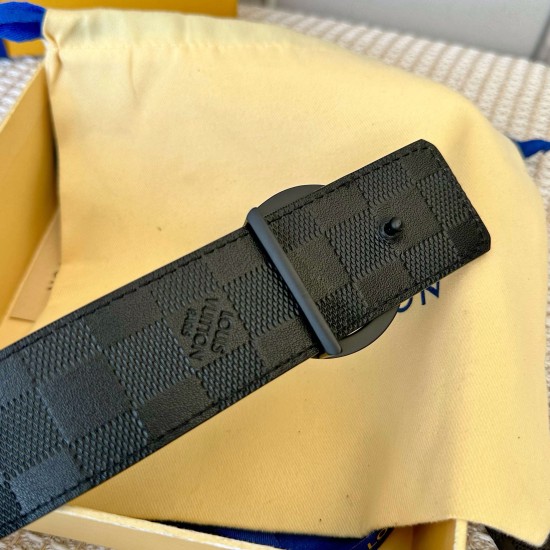 a12480  原廠小牛皮壓刻有品牌圖案