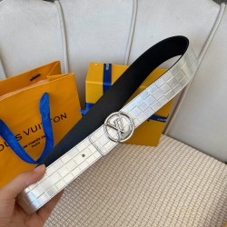 a12480 原廠小牛皮壓刻有品牌圖案